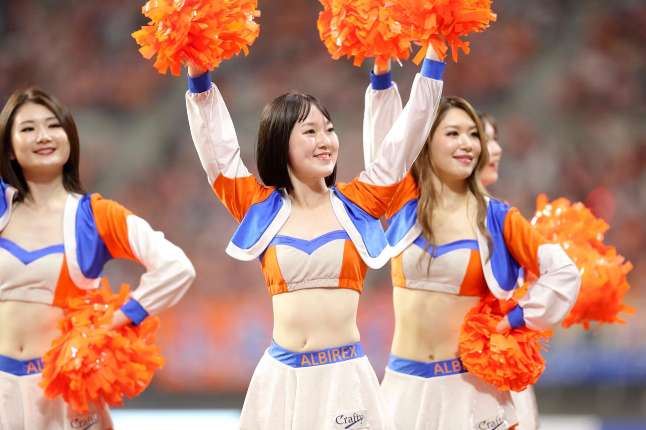 Albilex
                            Cheerleaders
                            