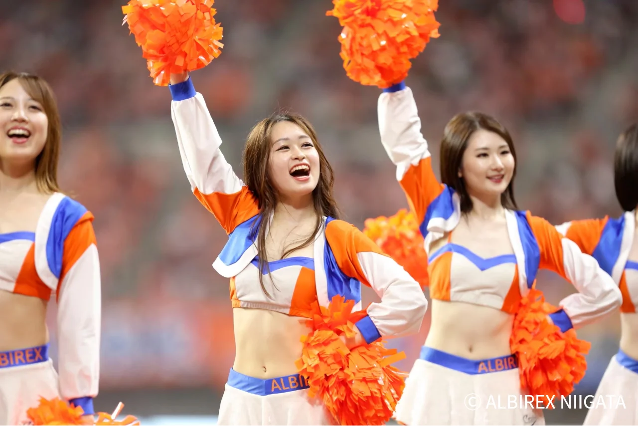 Albilex
                            Cheerleaders
                            