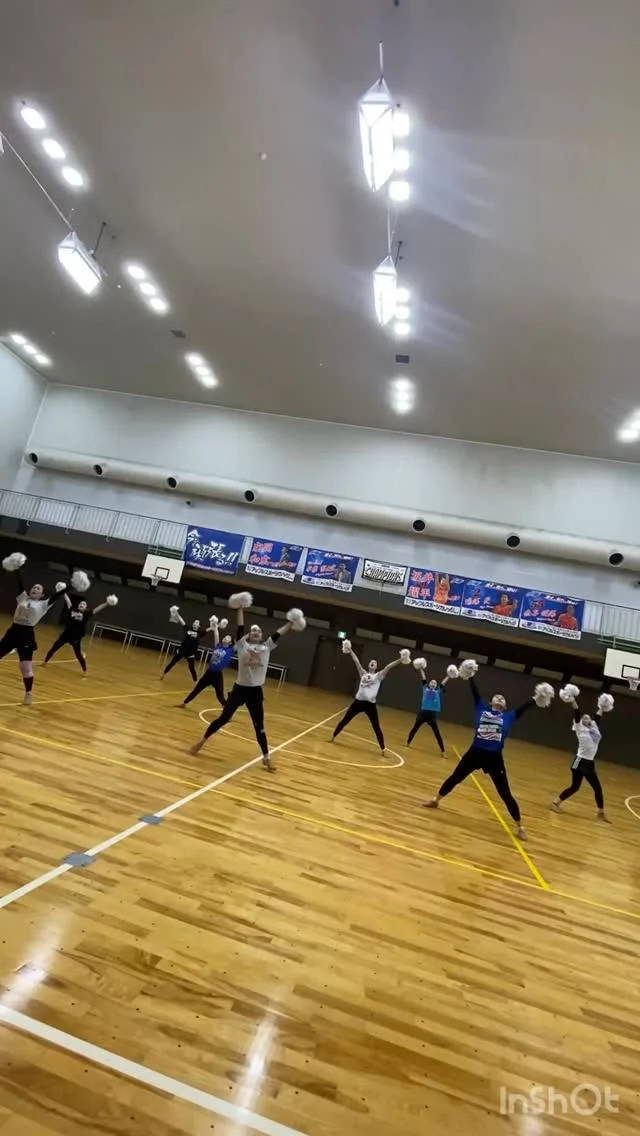 USA The PEAKまであと少し！

⁡𝔸𝕝𝕓𝕚𝕣𝕖𝕩
𝕁𝕣.ℂ𝕙𝕖𝕖𝕣𝕝𝕖𝕒𝕕𝕖𝕣𝕤

#20期 #ジュニアチア #選抜メンバー 

⁡
⁡3/30に幕張メッセで行われるUSA The PEAKに向けて、選抜メンバー一人一人もメラメラと闘志を燃やしています🔥💪
⁡
悔いの残らない演技を！
今までの練習を思い出してひとつひとつ確実に！
⁡
できる！やれる！
頑張ろうね！！！
⁡
皆様、応よろしくお願いいたします！✨️

@usa_japan_ 
#usaピーク2026 
#gパワーグリーン2026