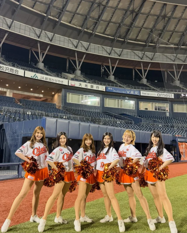 4月29日
オイシックス新潟アルビレックスBC
対
阪神タイガース

の試合に出演いたしました‼️

6-4で見事勝利🏆✨

熱い応援をありがとうございました👏

#オイシックス新潟アルビレックスbc 
#阪神タイガース 
#ハードオフエコスタジアム新潟 
#アルビレックスチアリーダーズ 
#albirexcheerleaders