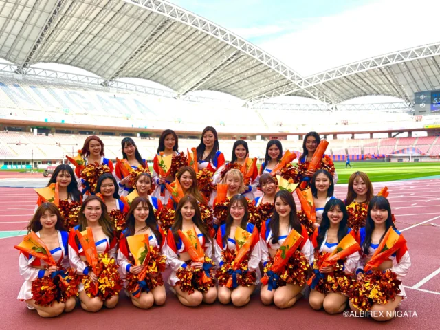 ⚽️
WIN!
2-1

本日も最後まで熱い熱い応援を
ありがとうございました🔥

本日をもって第25期メンバーの
ラストパフォーマンスとなりました。
1年間たくさんのご支援をいただき
本当にありがとうございました。

そして、本日もキッズチアリーダーが登場✨
元気いっぱいのパフォーマンスを
ありがとうございました。

25期メンバー一同

次回ホームゲームは
5月30日（土）POR
12:00キックオフ⚽️
デンカビッグスワンスタジアムで
お会いしましょう‼️

Let's Go！ALBIREX🔥

※6.7月のホームゲームならびに
イベント出演ございます。

#Ｊリーグ
#アルビレックス新潟
#albirexcheerleaders 
#アルビチア