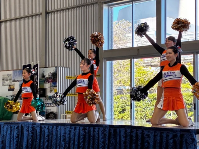.
.
.
2026.10.18(Sun)

ママカフェマルシェ☺️🧡

#アルビレックスチアリーダーズスクール
#アルビレックス
#ママカフェマルシェ
#万代島多目的広場
.
.